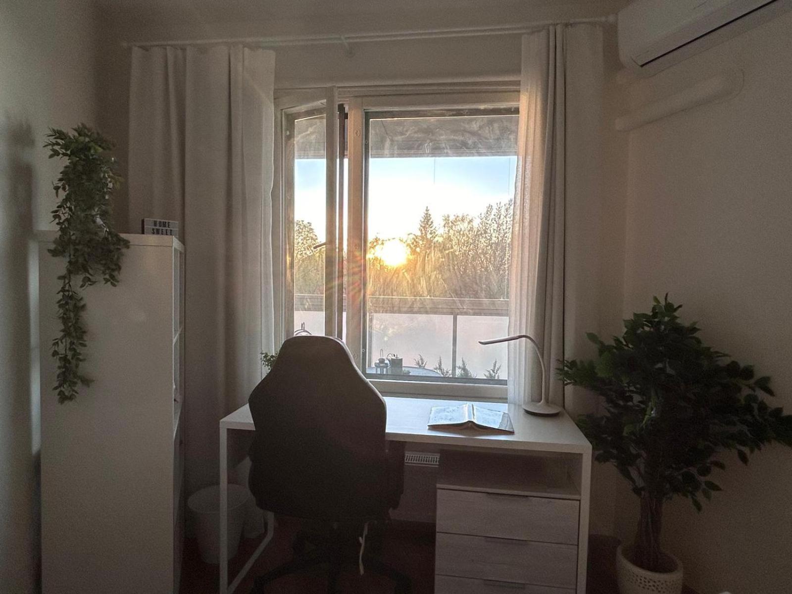 Stella'S Apartment - City Center - Free Secure Parking - Big Sun Terrace - Air Conditioning - Wifi - Tram To The Tallinn Bus Station And Old Town Exterior photo