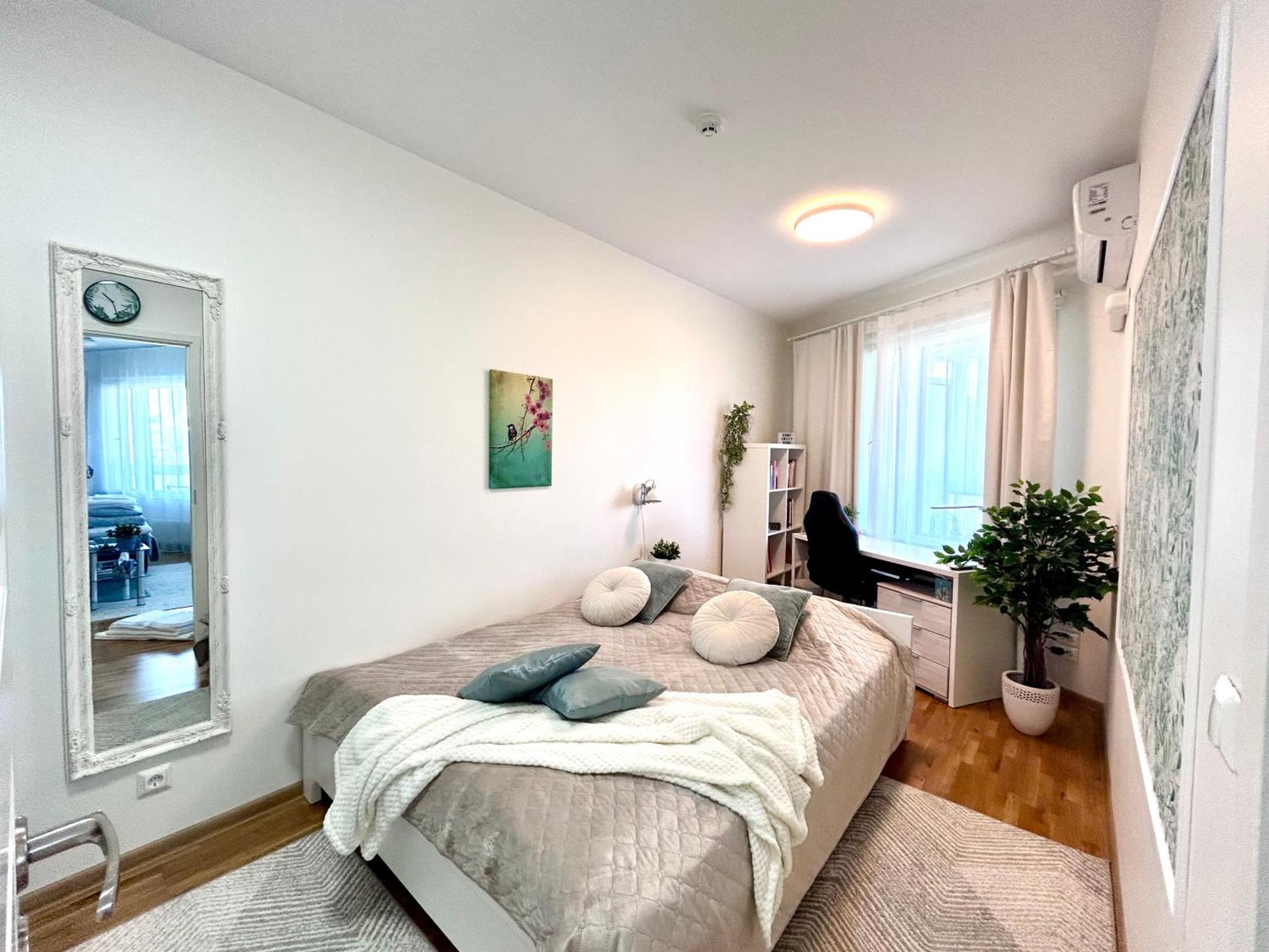 Stella'S Apartment - City Center - Free Secure Parking - Big Sun Terrace - Air Conditioning - Wifi - Tram To The Tallinn Bus Station And Old Town Exterior photo